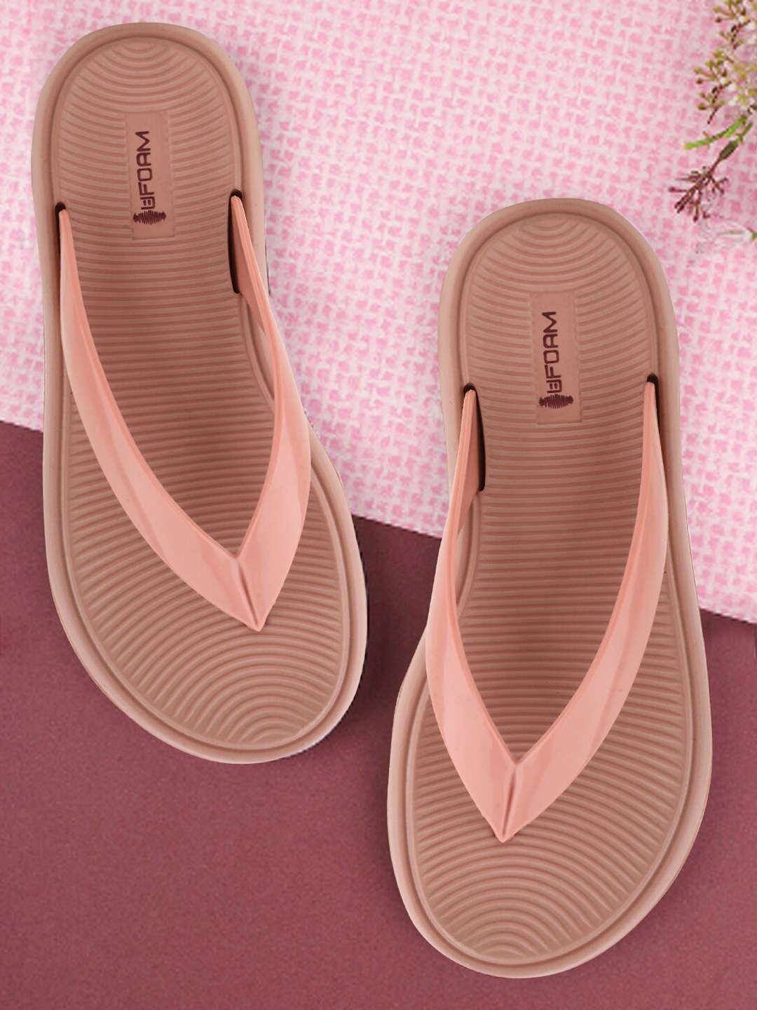 

BEONZA Women Self Design Thong Flip-Flops, Rose gold