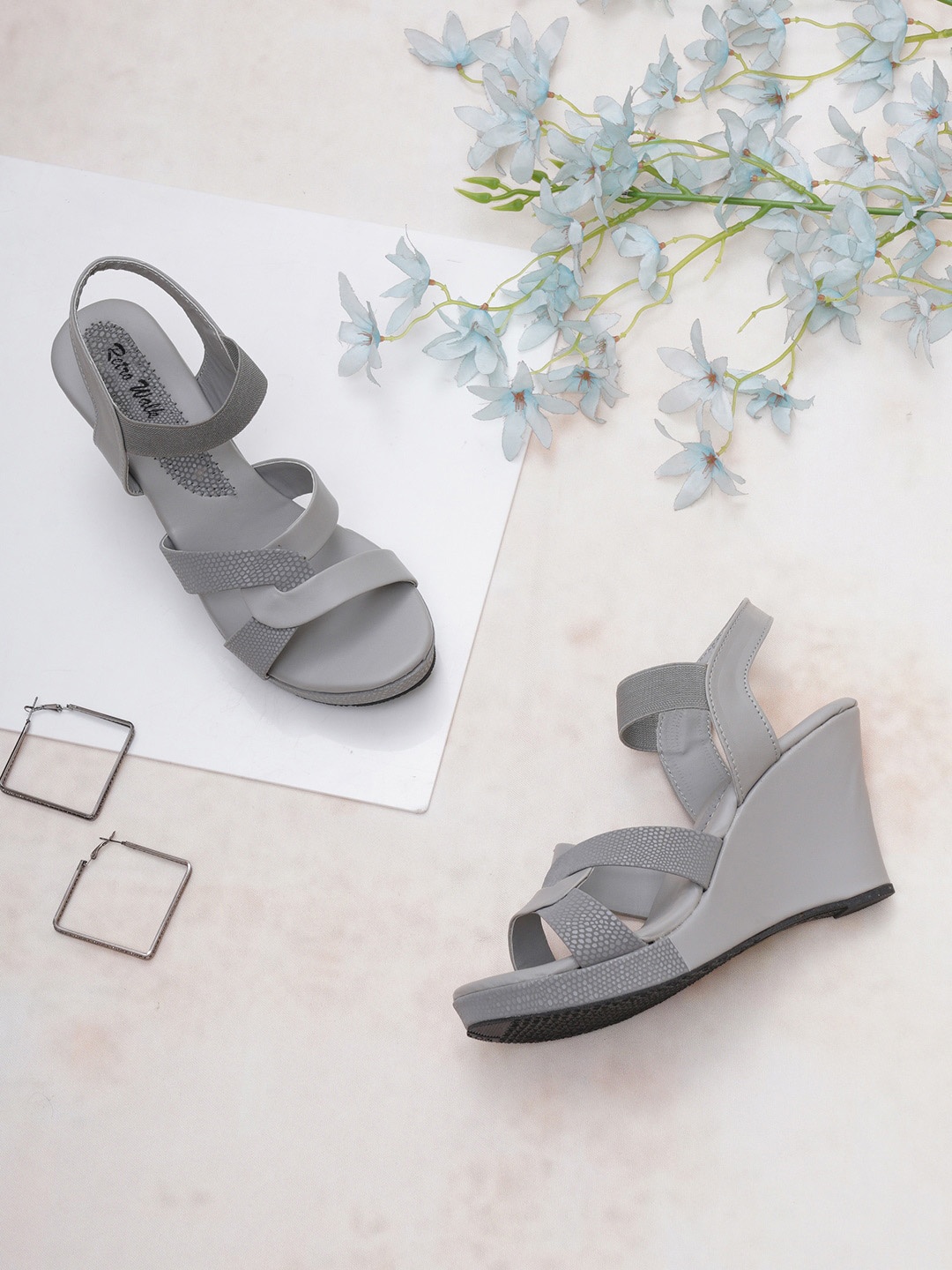 

Retro Walk Textured Open Toe Wedges Heels With Ankle Loop, Grey