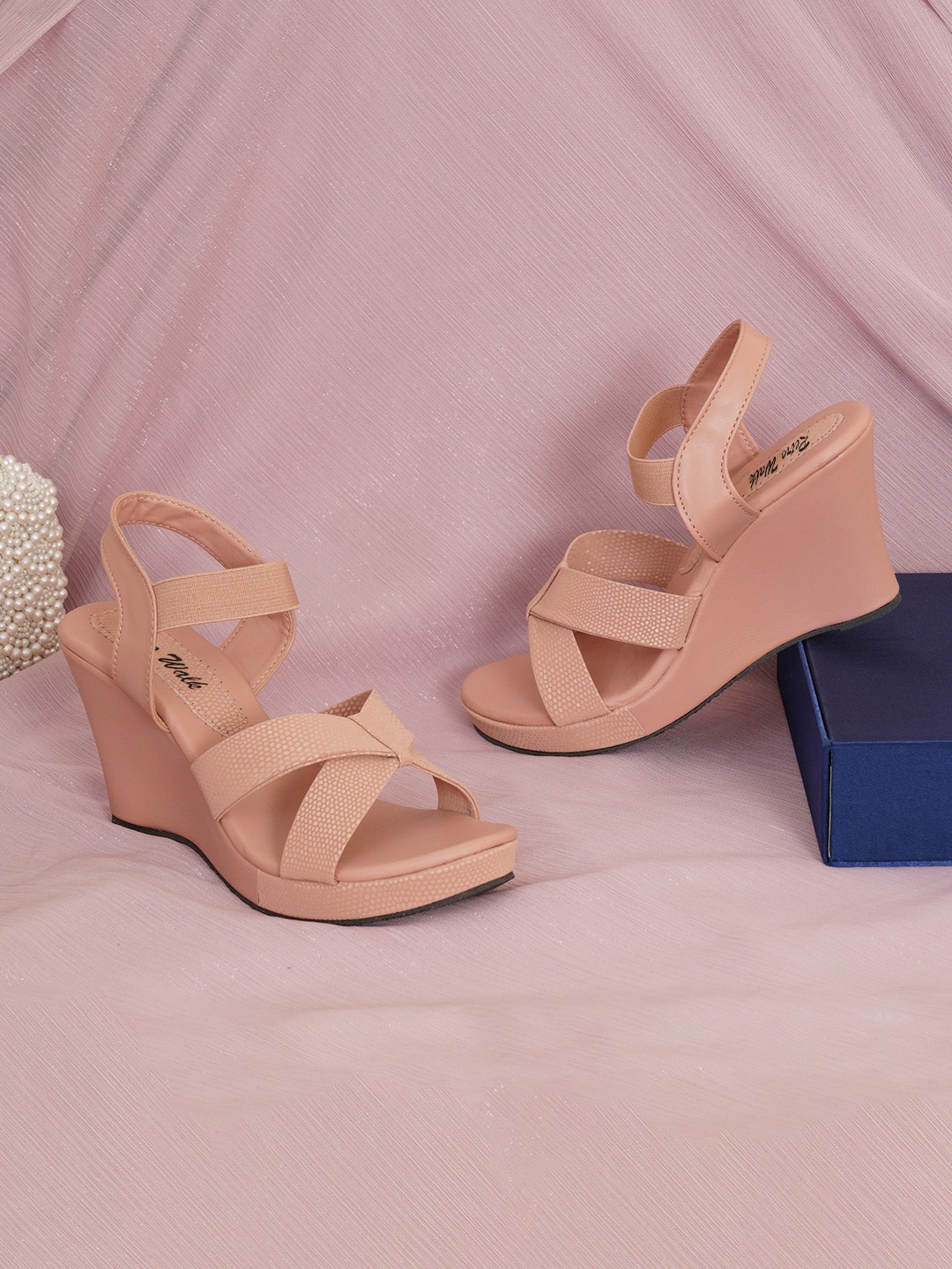 

Retro Walk Cross Strap Open Toe Wedges With Backstrap, Peach