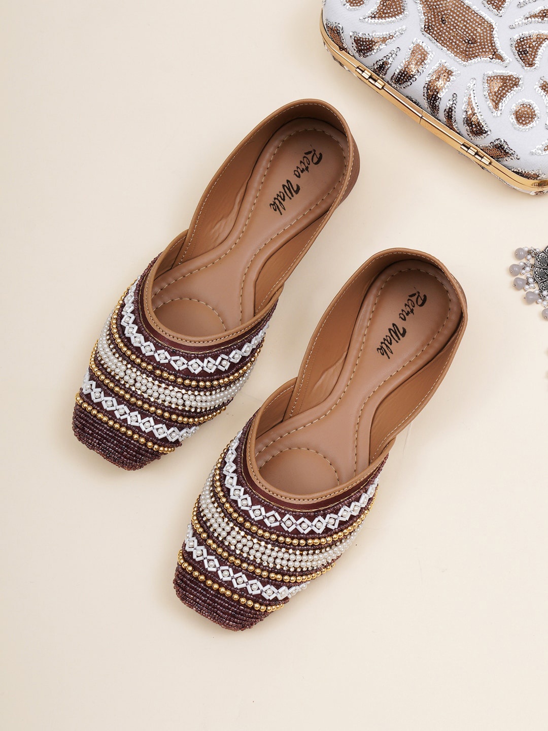 

Retro Walk Square Toe Ethnic Embellished Mojaris, Copper