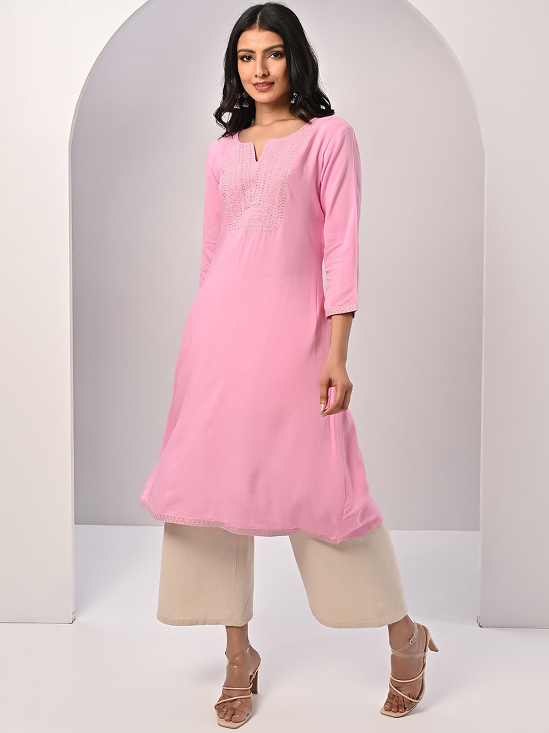 

Rangita Yoke Design Embroidered Thread Work A-line Kurta, Pink
