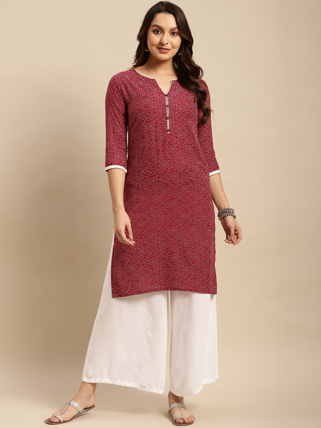 

Rangita Ethnic Motifs Printed Straight Kurta, Maroon