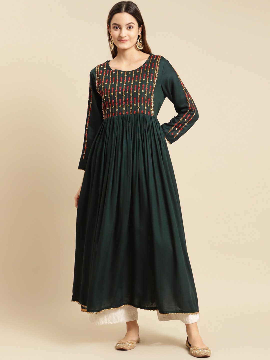 

Rangita Ethnic Motifs Yoke Design Thread Work A-Line Kurta, Green