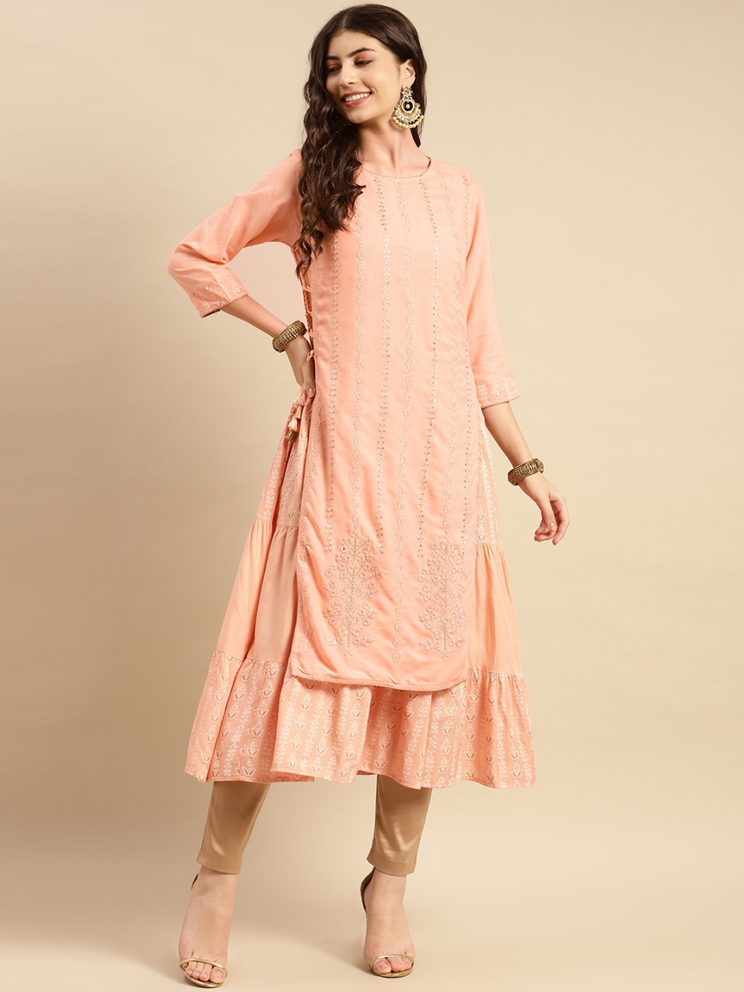 

Rangita Ethnic Motifs Embroidered Zari Detail Layered Kurta, Peach