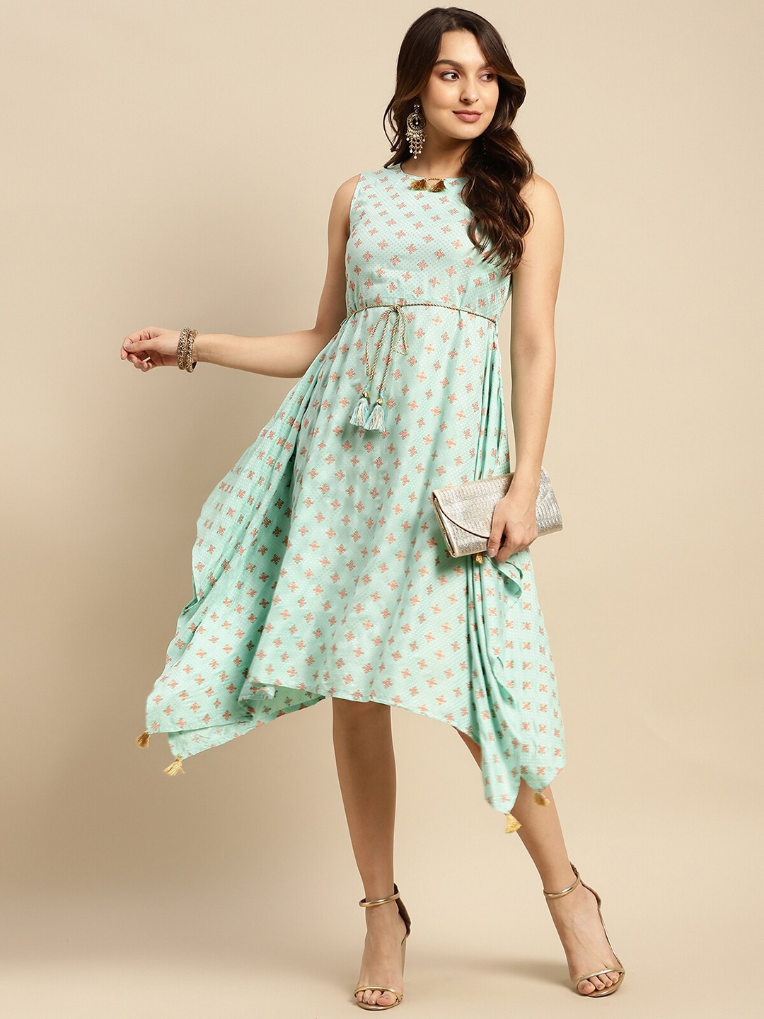 

Rangita Ethnic Motifs Printed Tie-Up Neck Gathered A-Line Kurta, Green