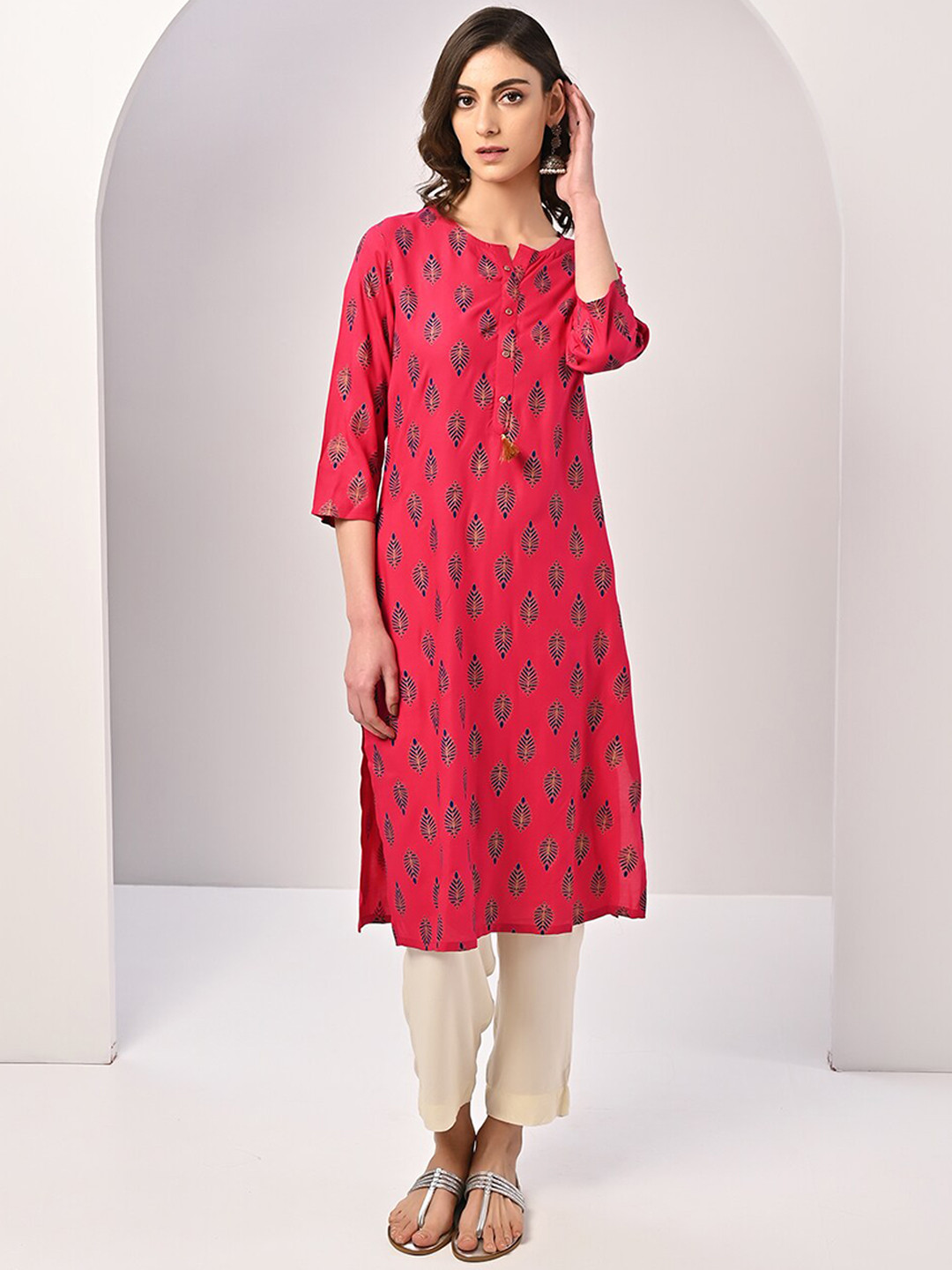 

Rangita Ethnic Motifs Printed Straight Kurta, Pink