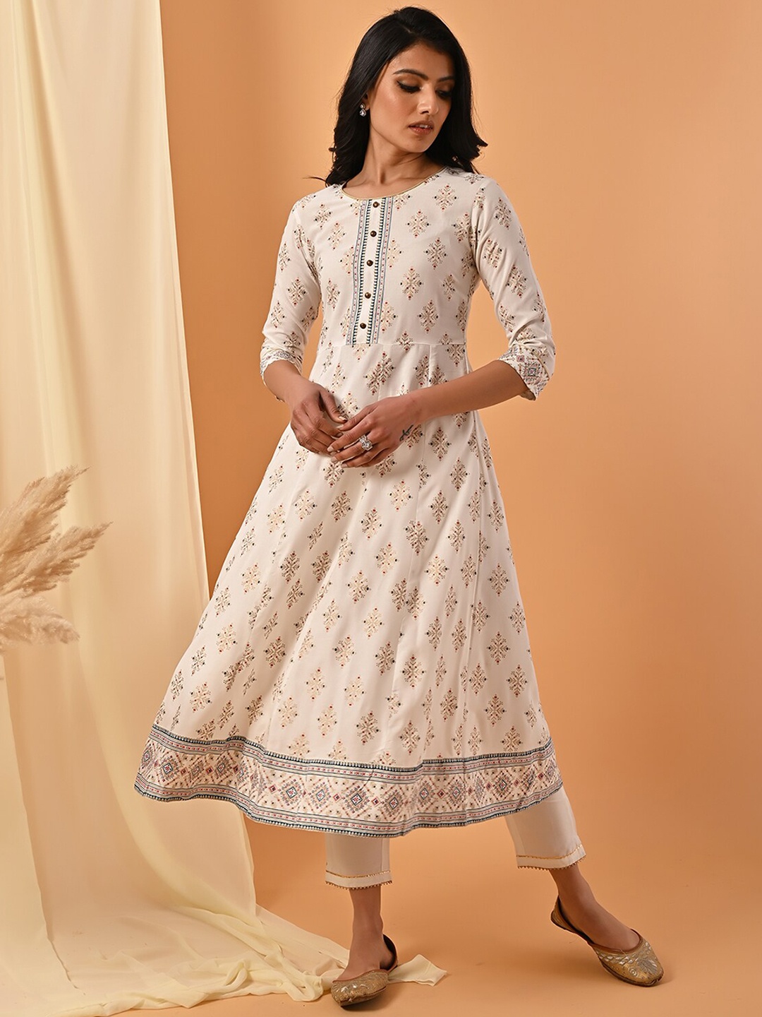 

Rangita Ethnic Motifs Printed Round Neck Anarkali Kurta, Off white