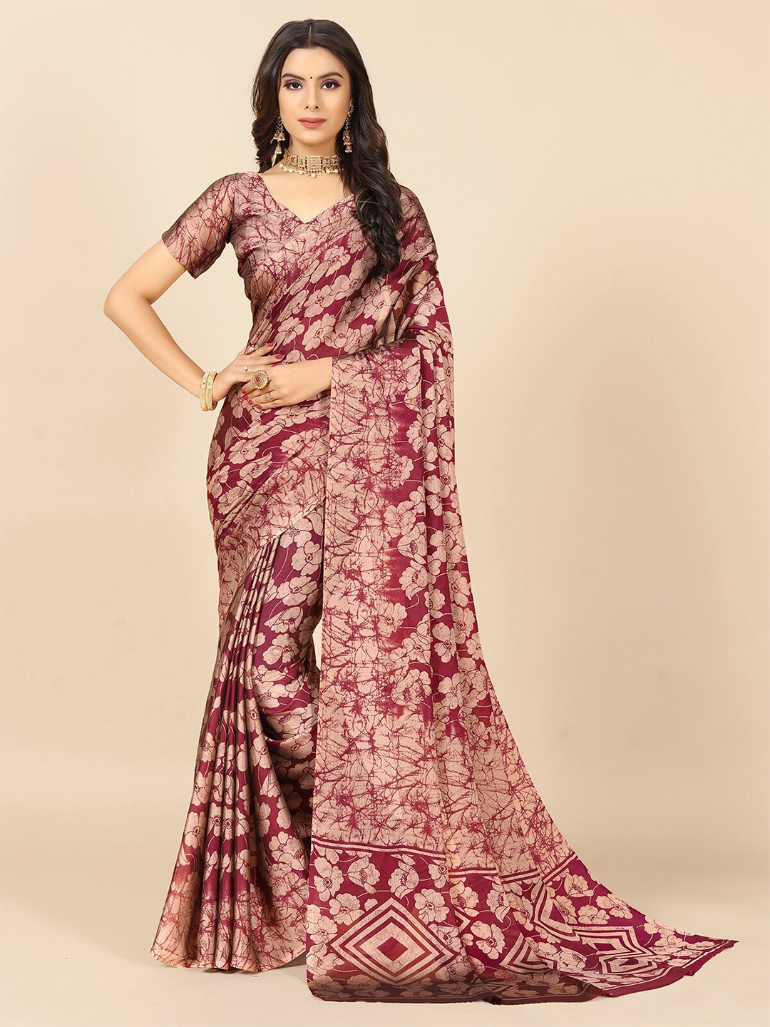 

Rangita Floral Printed Saree, Maroon