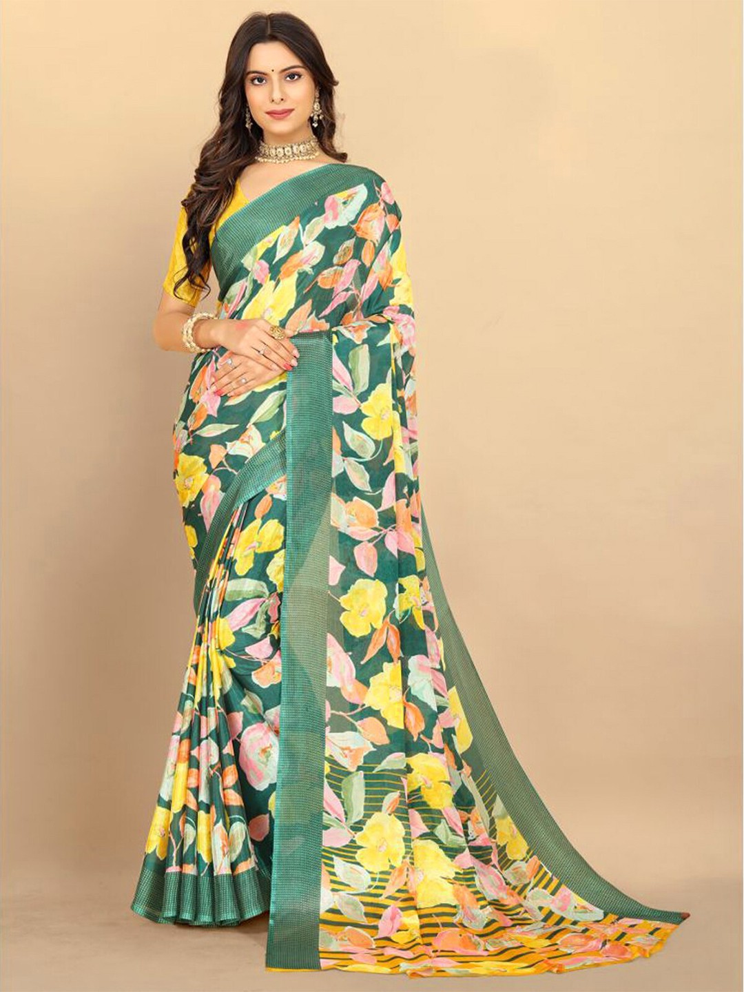 

Rangita Floral Printed Saree, Green