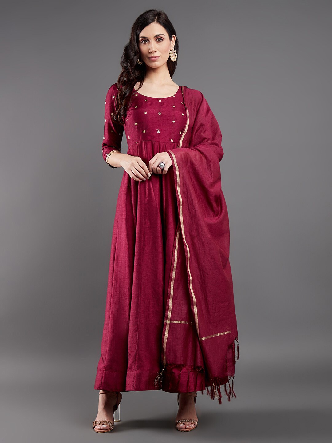 

AKS Embroidered Ethnic Maxi Dress With Dupatta, Burgundy