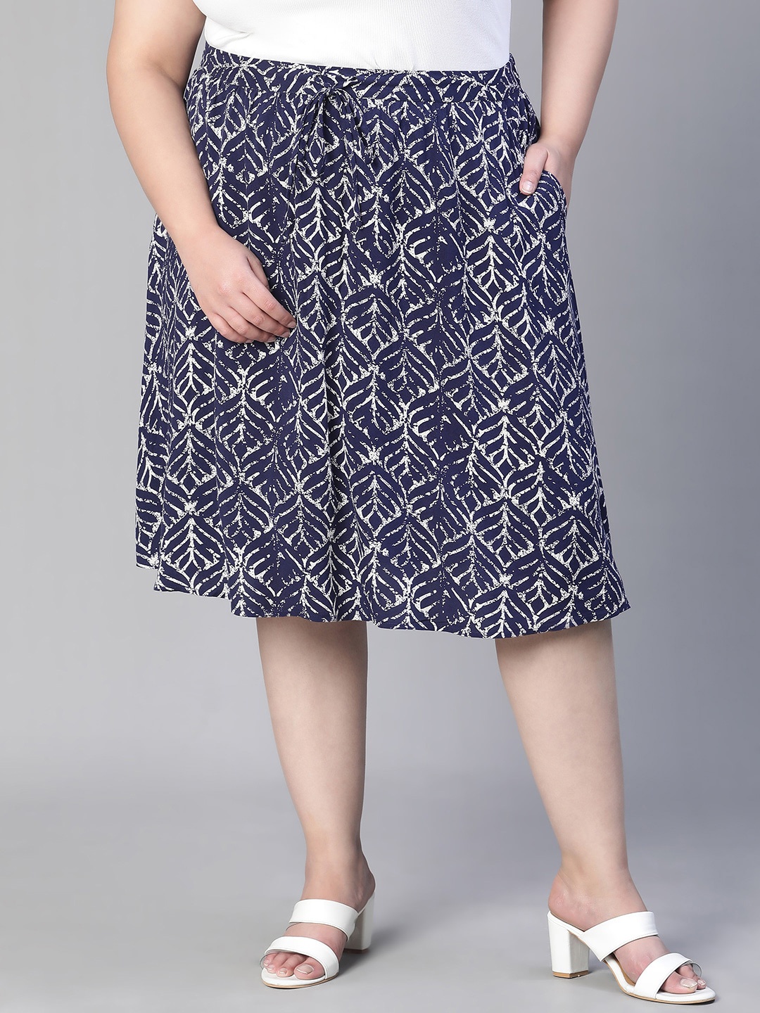

Oxolloxo Plus Size Women Floral Printed Flared Midi Skirt, Blue