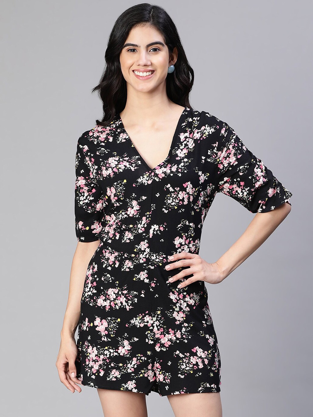 

Oxolloxo Floral Printed V-Neck Playsuit, Black