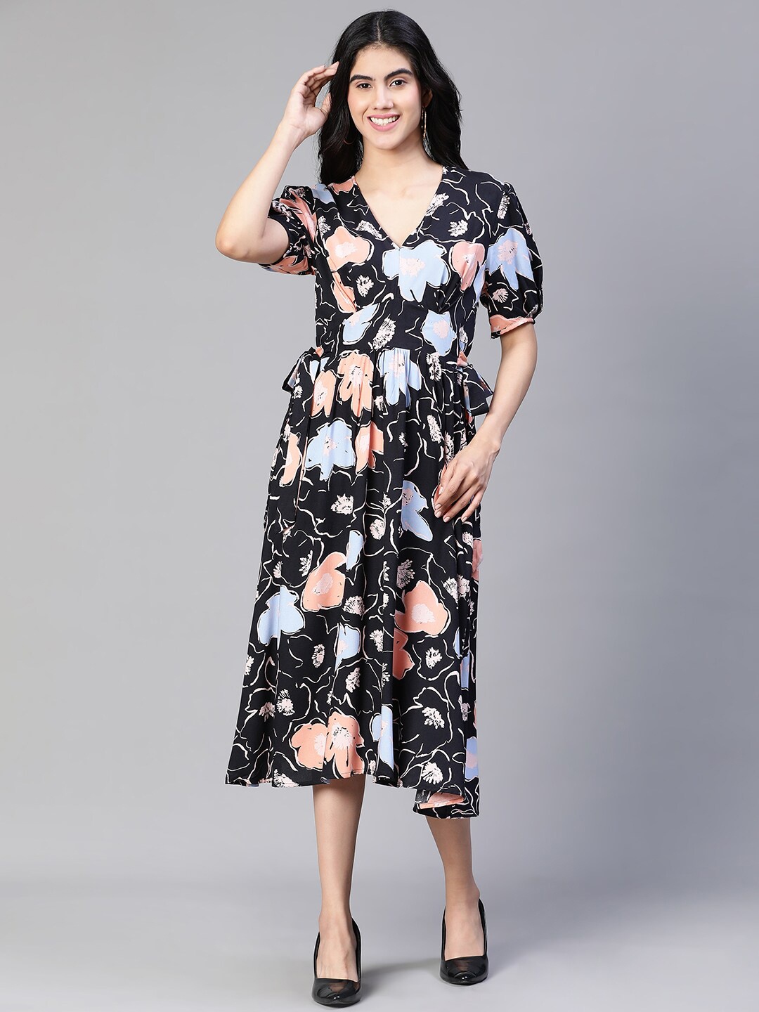 

Oxolloxo Floral Printed Tie-Up Detail Puff Sleeves Fit & Flare Midi Dress, Black