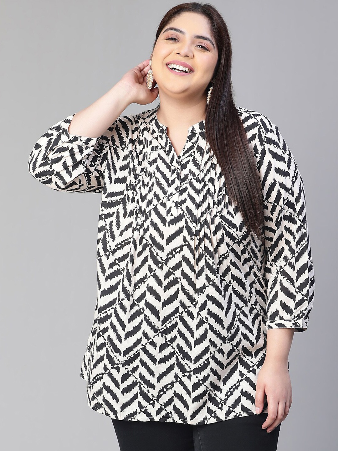 

Oxolloxo Plus Size Printed Round Neck Casual Top, Cream