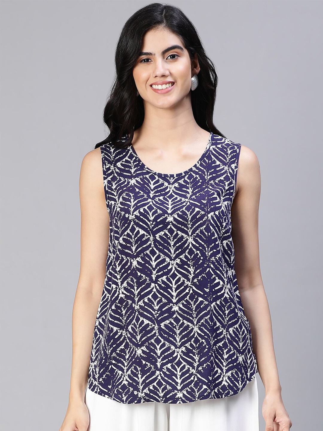 

Oxolloxo Printed Round Neck Sleeveless Top, Blue