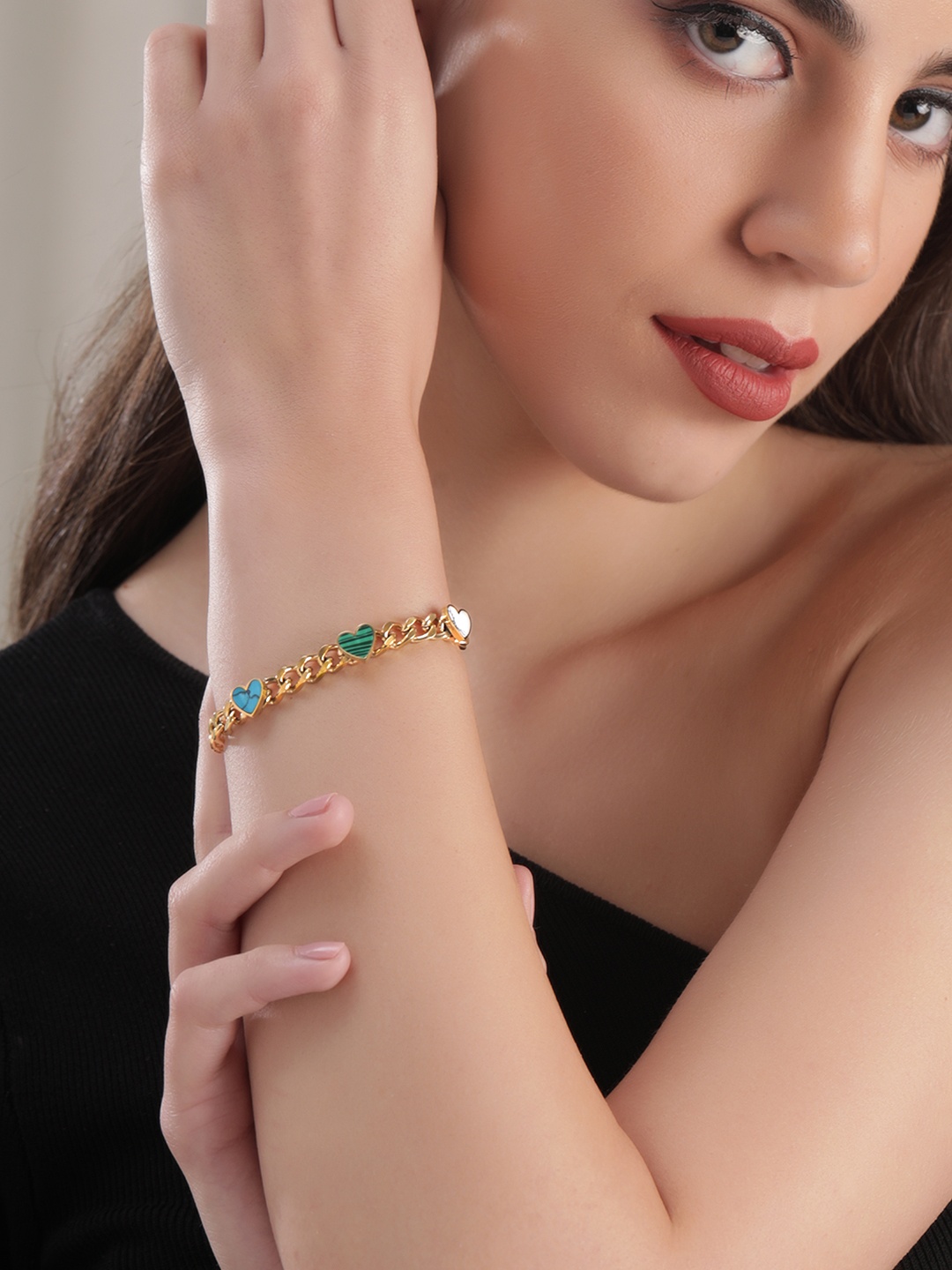 

Rubans Voguish 22k Gold Plated Stainless Steel Anti-Tarnish Cuban Chain Bracelet