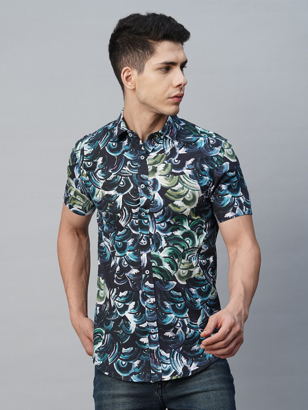 

Blue Buddha Abstract Printed Spread Collar Cotton Casual Shirt, Navy blue