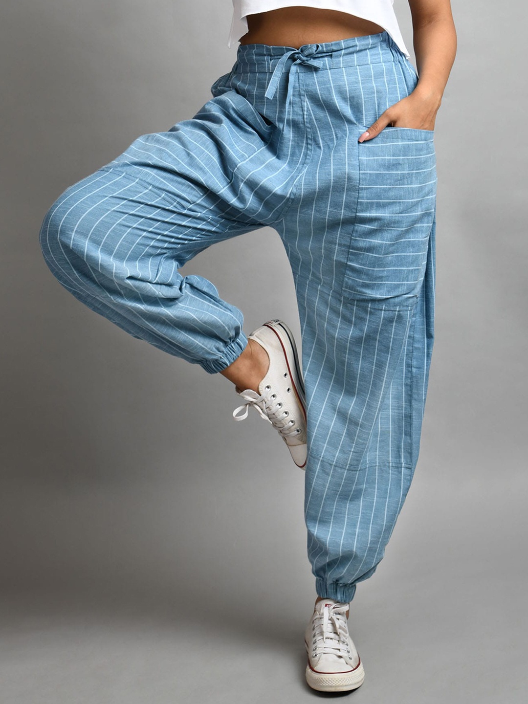 

BOMBAY TROOPER Men Cotton Flared Joggers, Blue