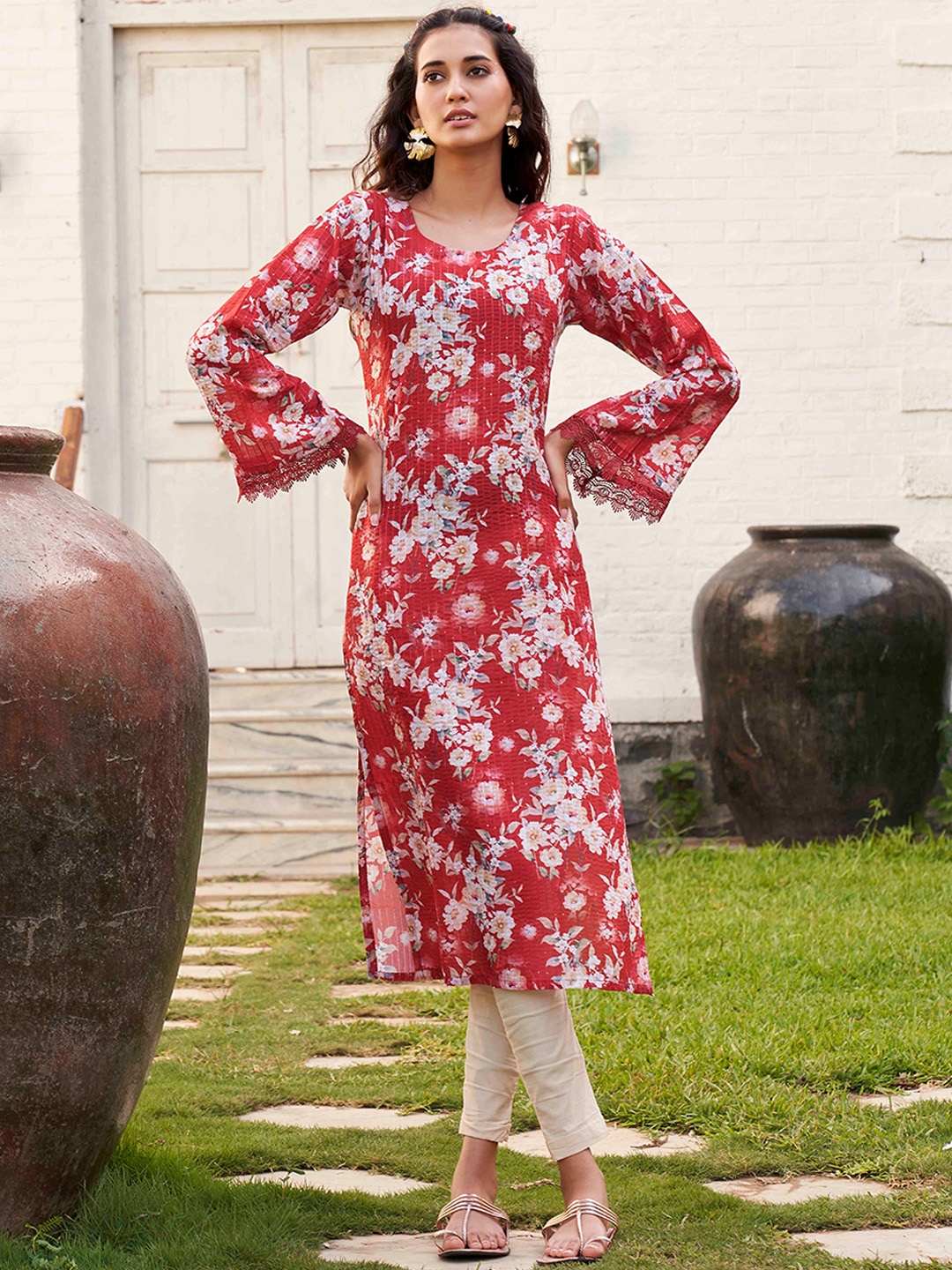 Tikhi Imli Red Floral Printed Flared Sleeves Kurta