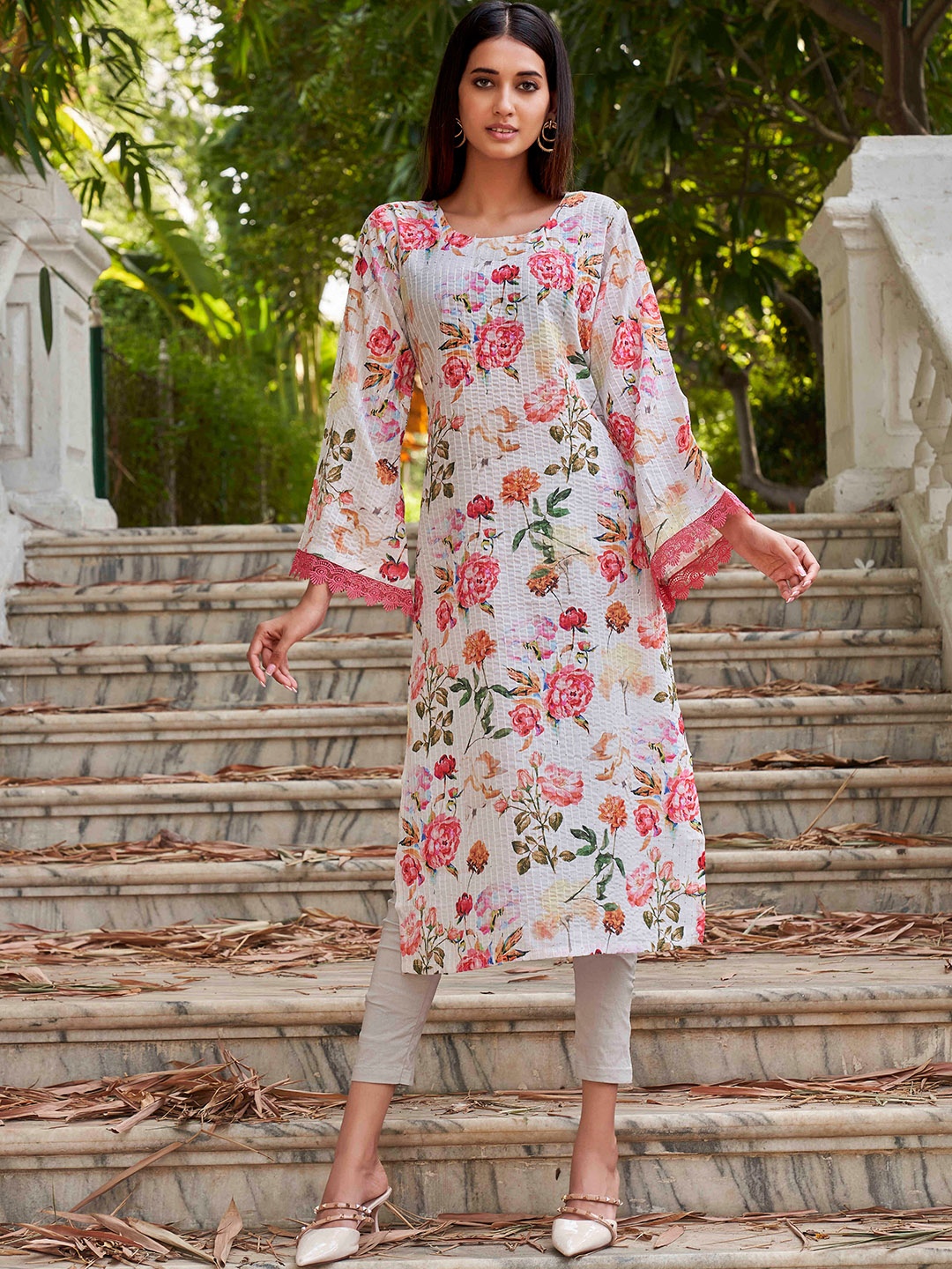

Tikhi Imli Off White Floral Printed Sequinned Kurta