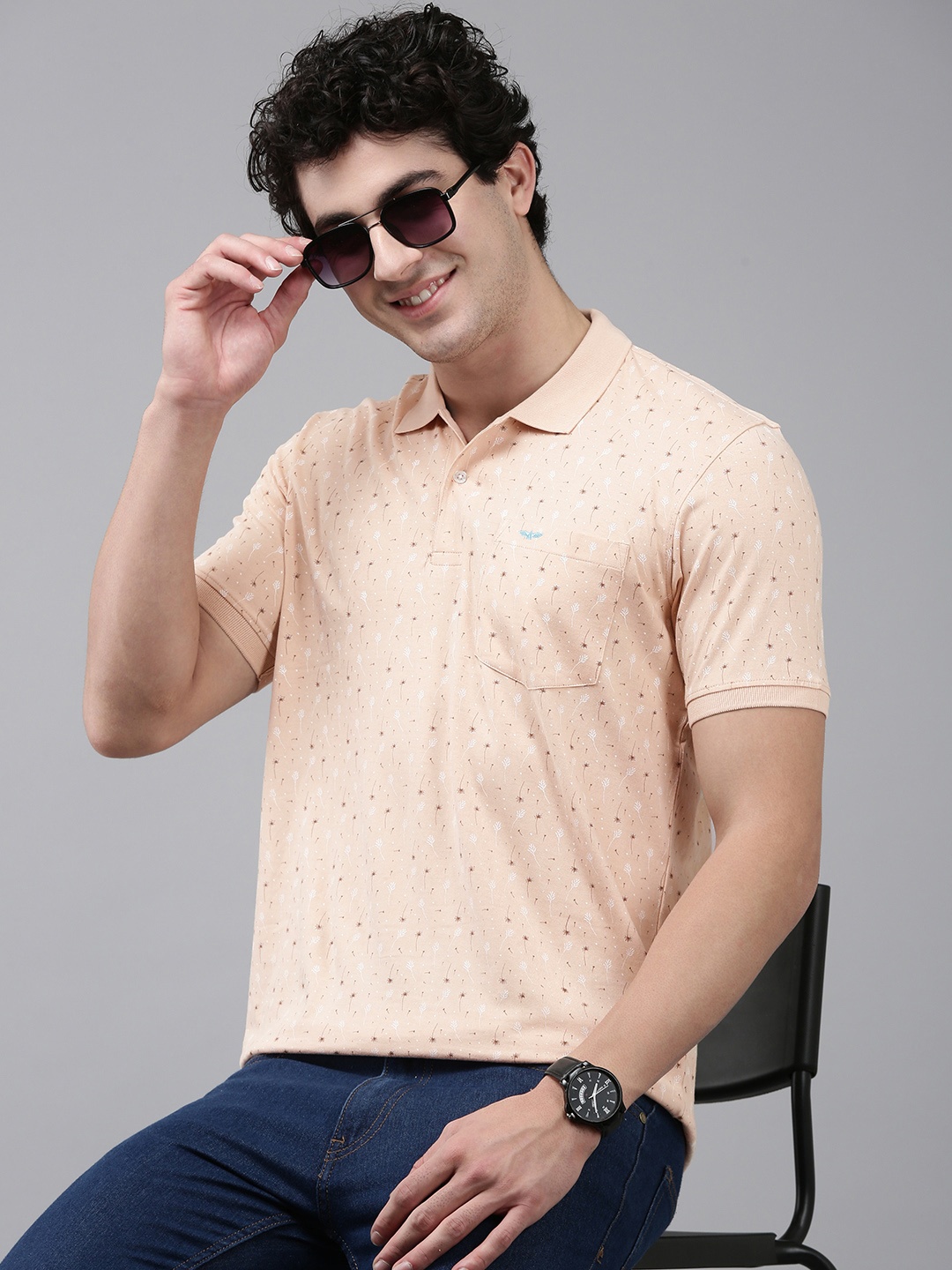 

Park Avenue Floral Printed Polo Collar Slim Fit T-shirt, Beige