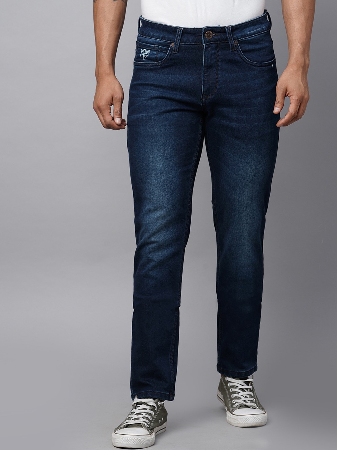 

Blue Buddha Men Slim Fit Mid-Rise Light Fade Jeans