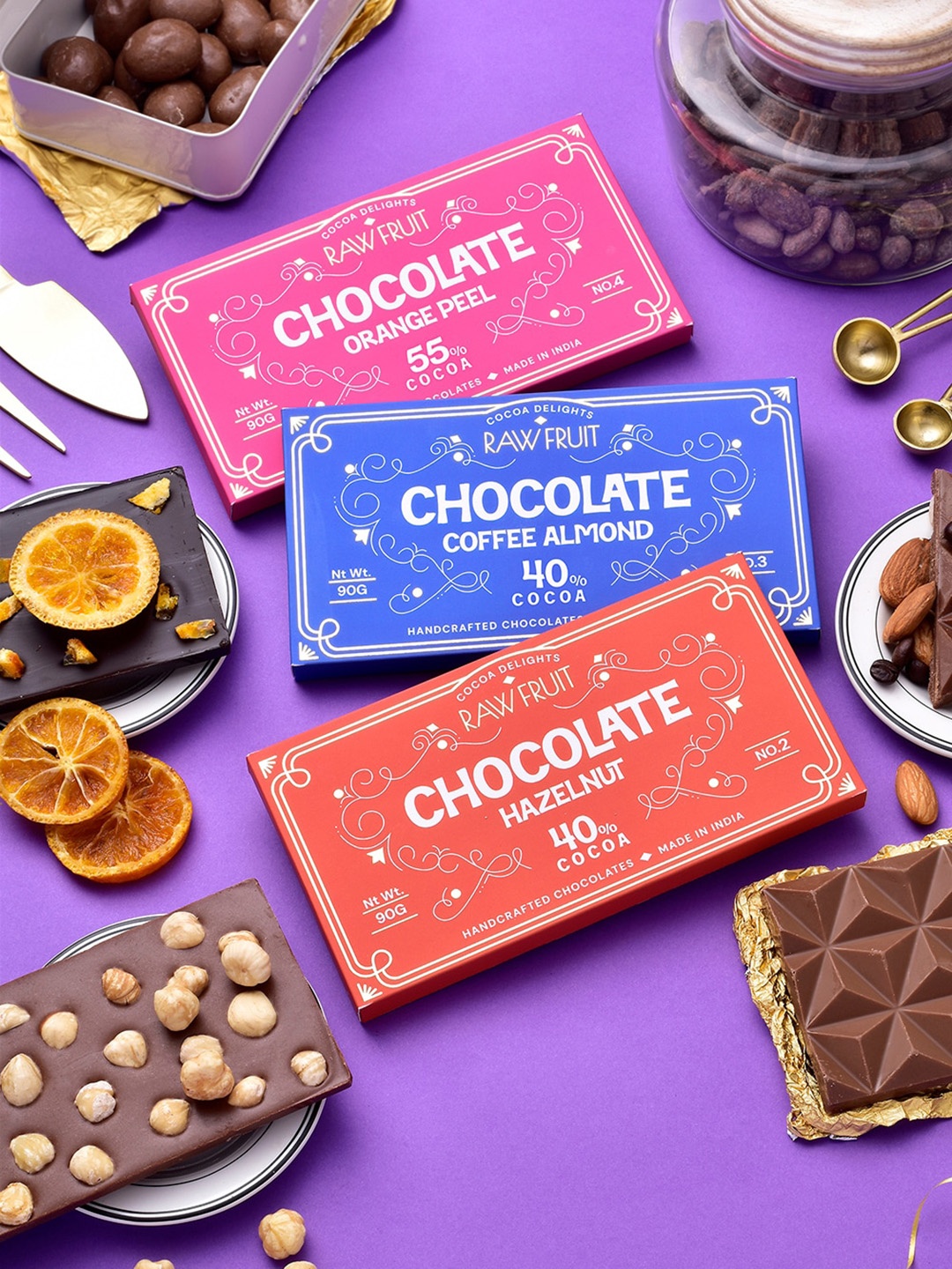 

RawFruit Set Of 5 Coverture Choclate Bars-90g Each & Rakhi Gift Pack, Green