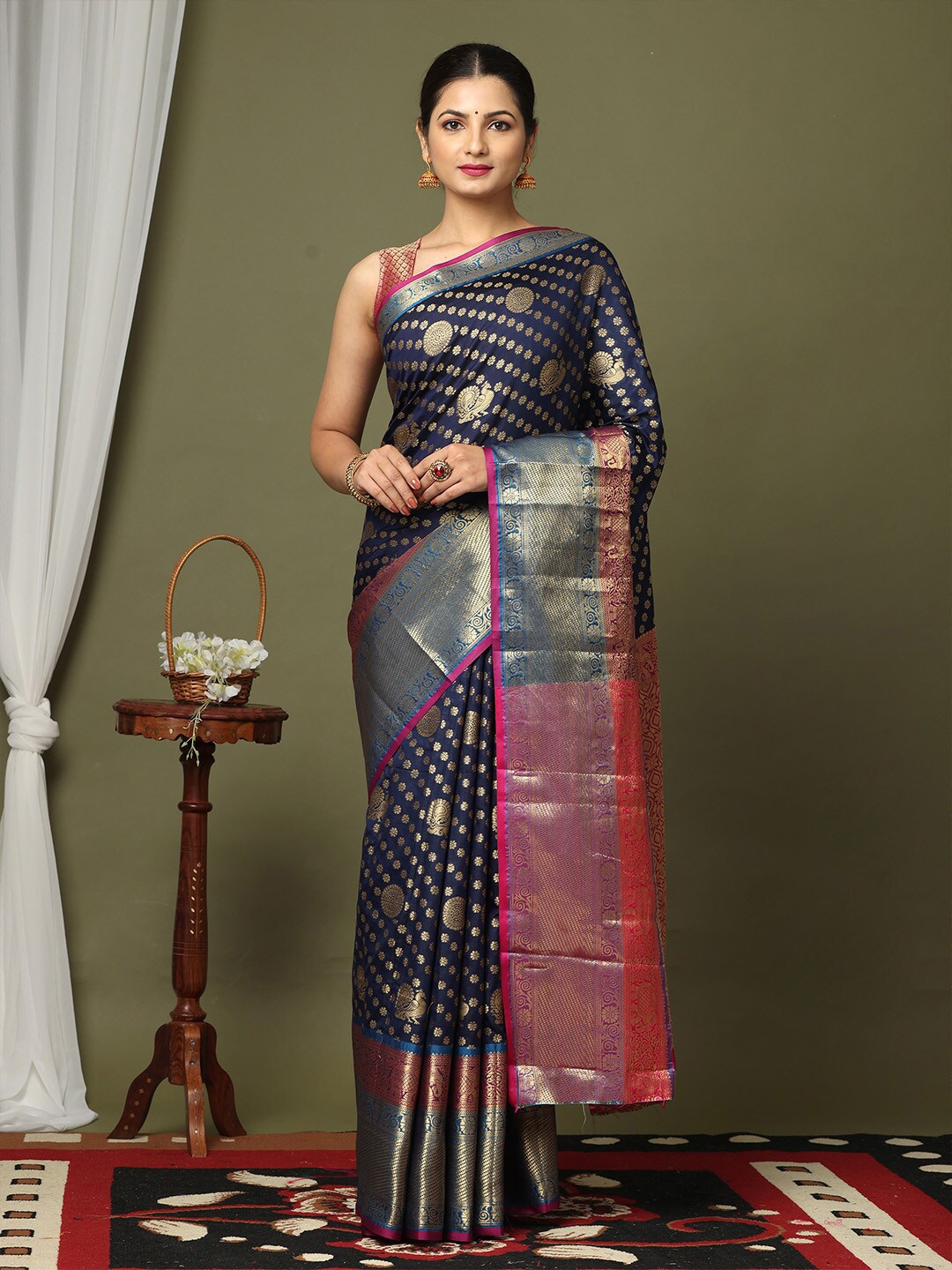 

VASTRANAND Woven Design Zari Banarasi Saree, Navy blue