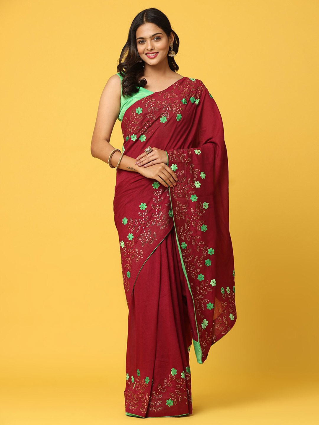 

VASTRANAND Embellished Beads and Stones Poly Crepe Saree, Burgundy