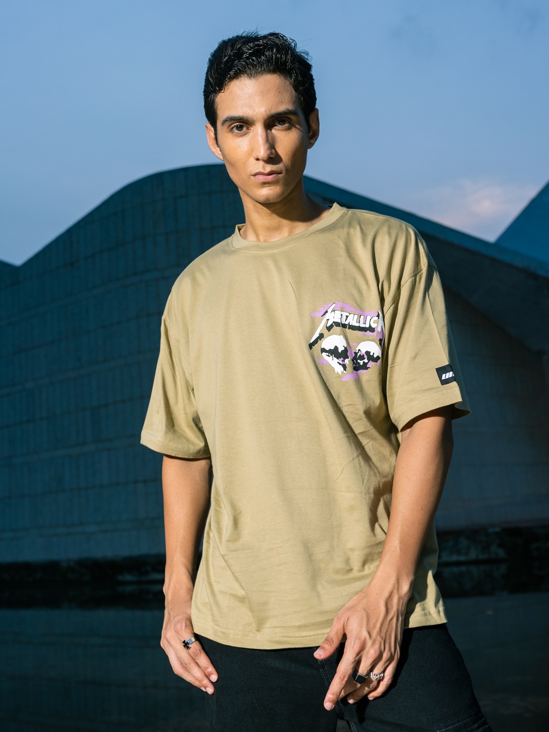

UNRL Graphic Printed Drop-Shoulder Sleeves Pure Cotton T-shirt, Khaki