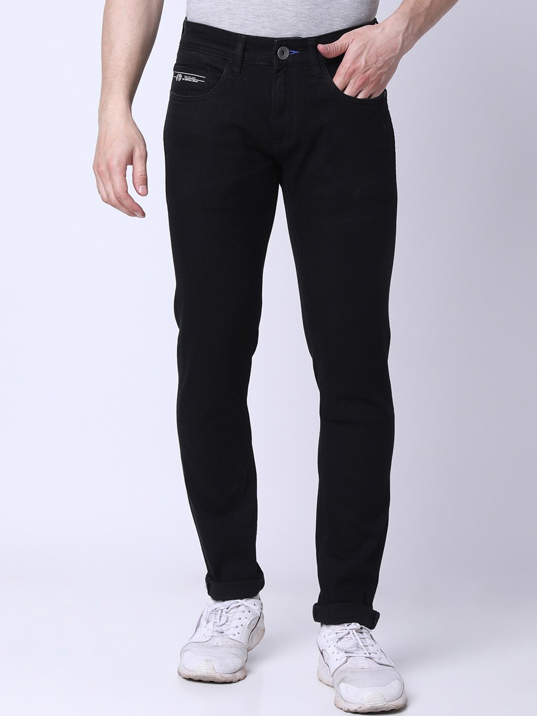 

MOZZO Men Lean Slim Fit Mid-Rise Clean Look Jeans, Black