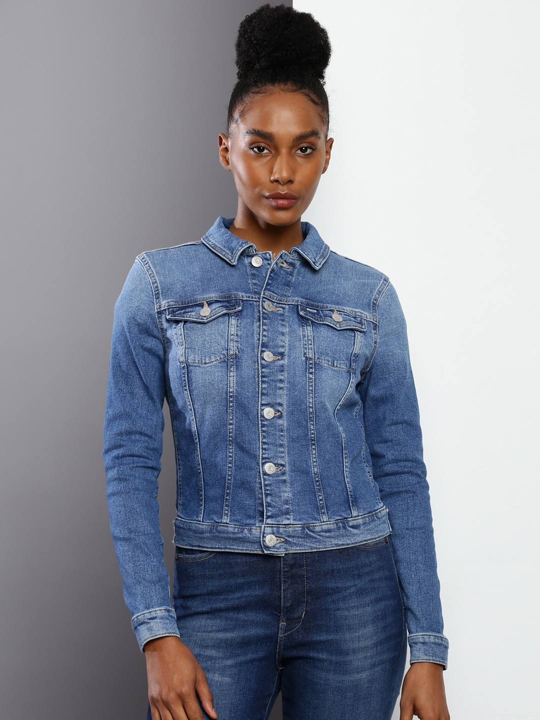 

Tommy Hilfiger Washed Crop Cotton Denim Jacket, Blue