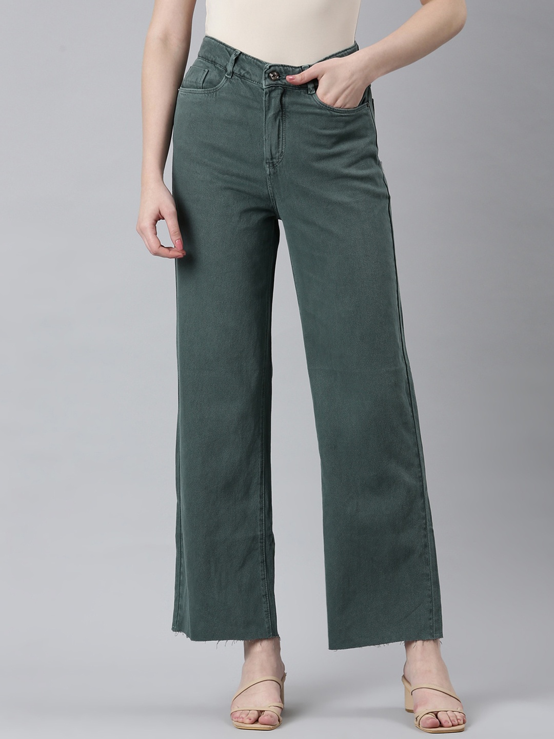 

SHOWOFF Women Jean Mid-Rise Light Fade Clean Look Stretchable Jeans, Green