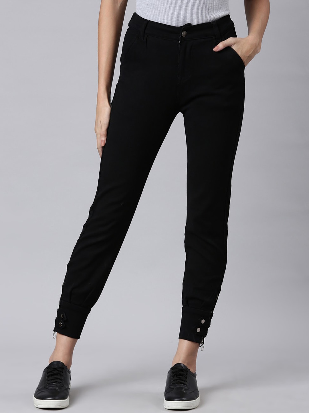 

SHOWOFF Women Jean Jogger Clean Look Cuffed Hem Stretchable Jeans, Black