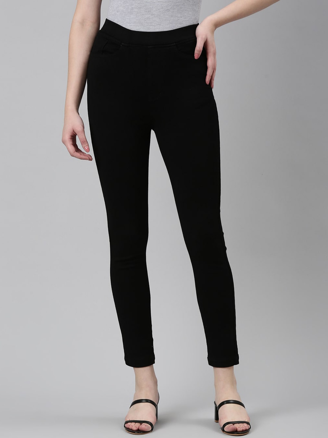

SHOWOFF Slim Fit Clean Look High-Raise Stretchable Jeans, Black