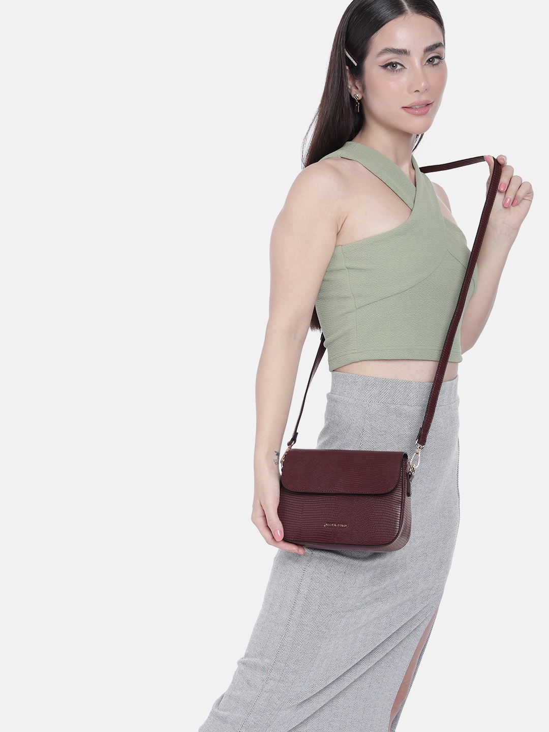 

Allen Solly Animal Textured Structured Sling Bag, Burgundy
