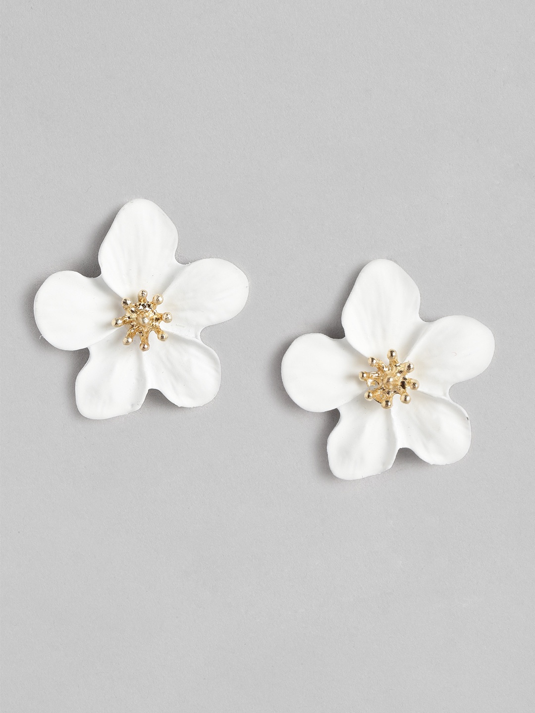 

DressBerry Textured Floral Studs, White