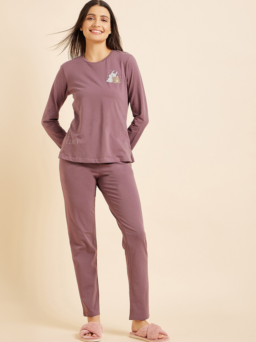 

Sweet Dreams Mauve Round Neck T-shirt With Pyjamas
