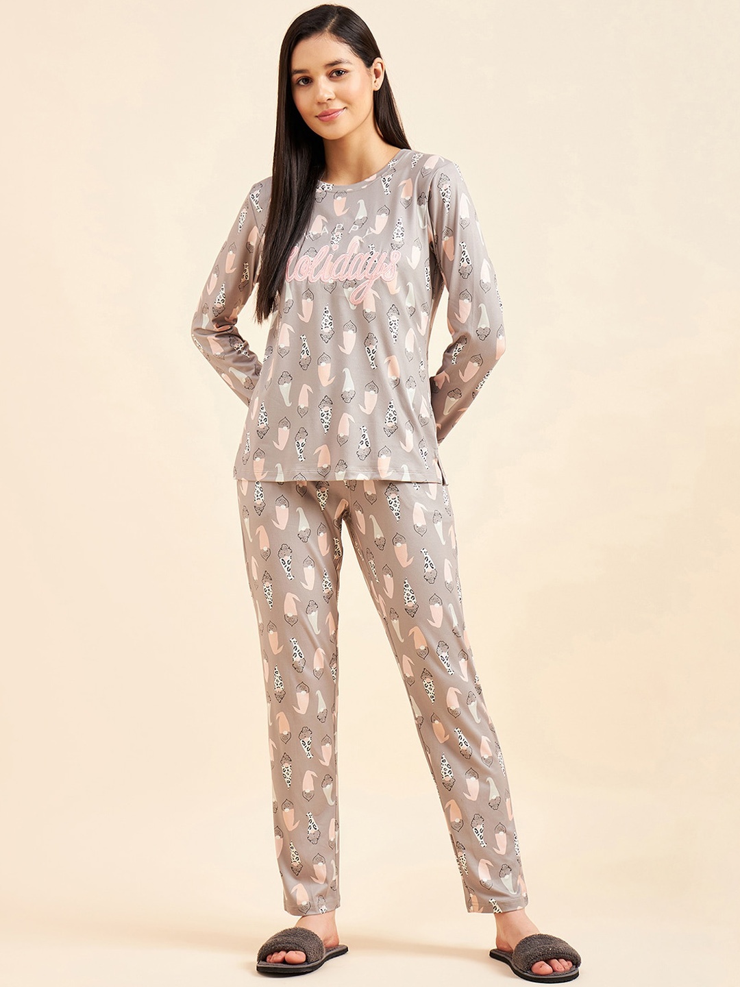 

Sweet Dreams Brown & Pink Conversational Printed Night suit