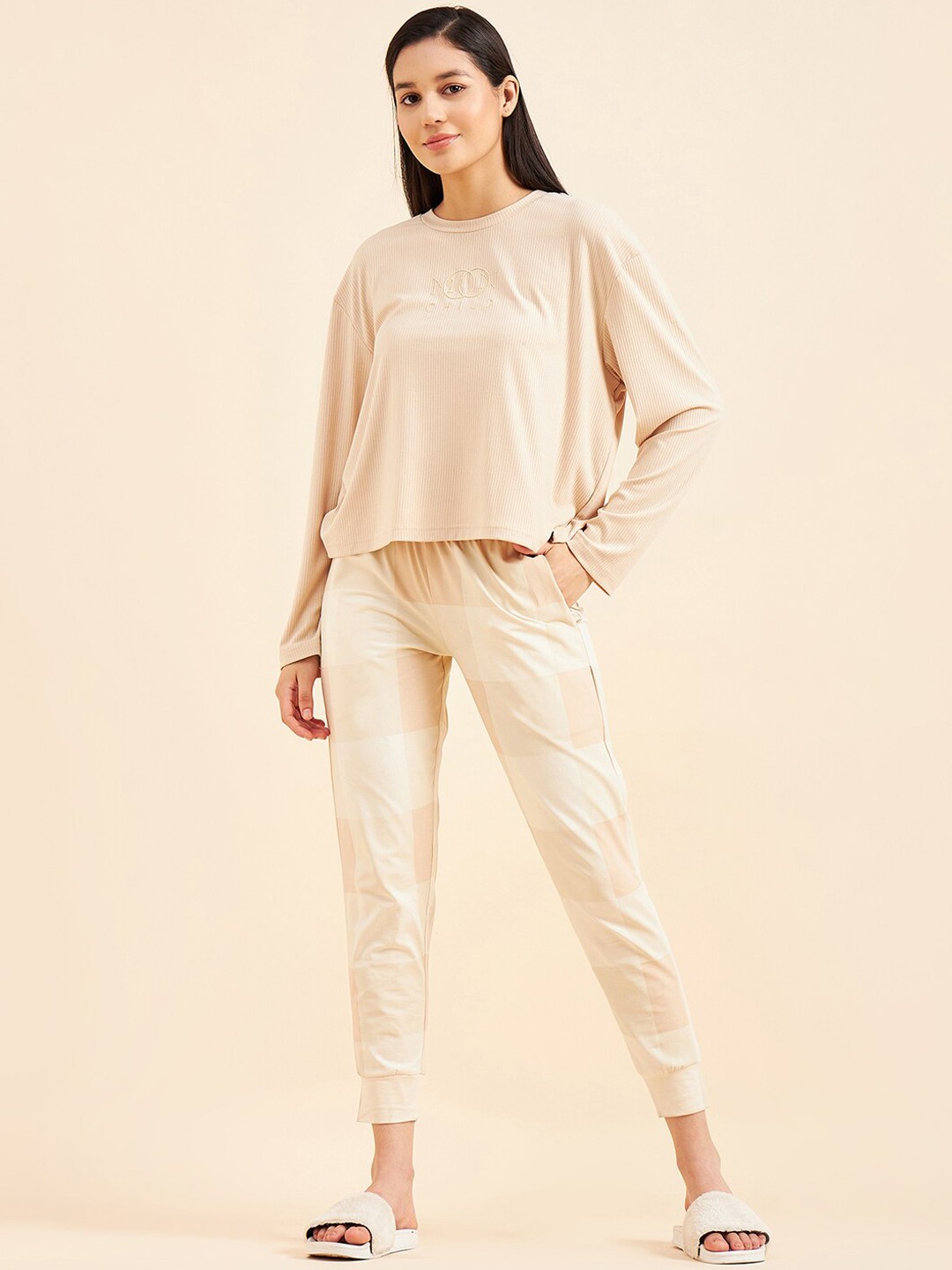 

Sweet Dreams Checked Night suit, Beige