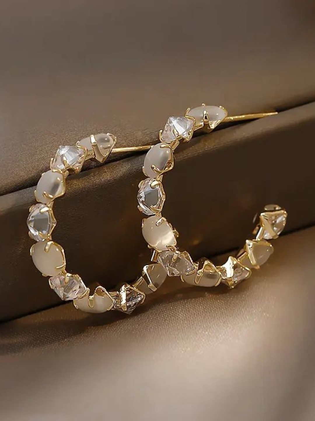 

CHOKORE Contemporary Half Hoop Earrings, Gold