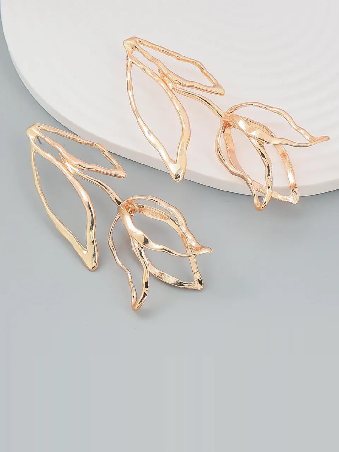 

CHOKORE Contemporary Drop Earrings, Gold