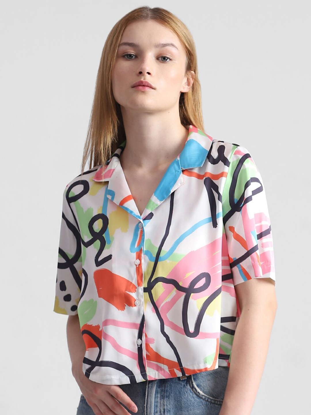 

ONLY Abstract Printed Spread Collar Crop Casual Shirt, White