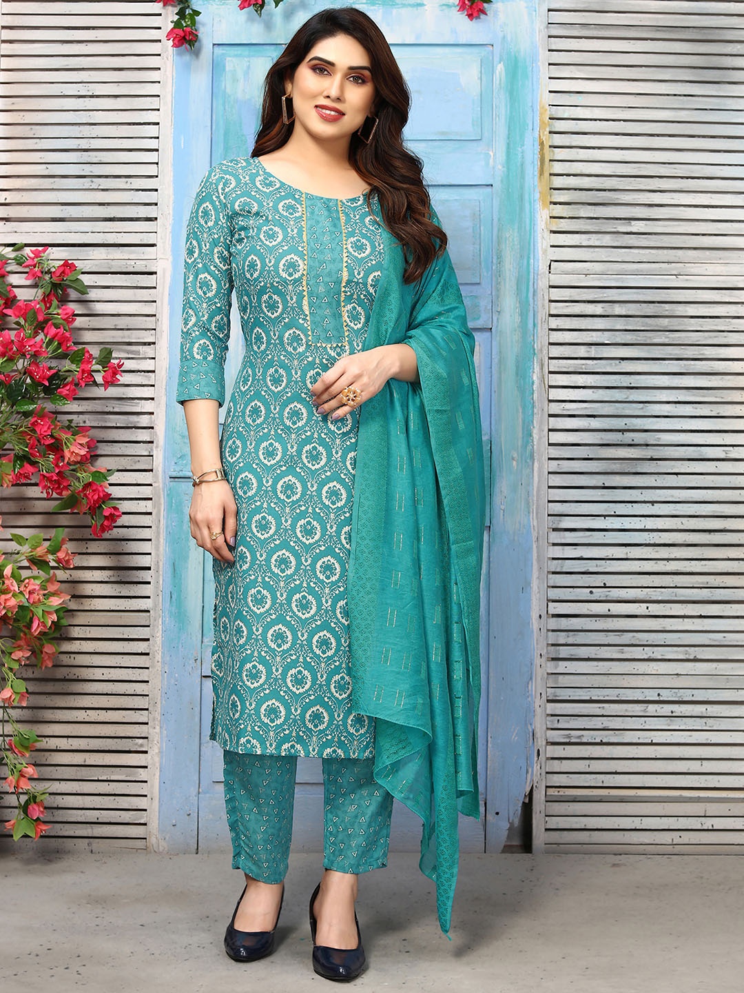 

KALINI Floral Printed Gotta Patti Kurta & Trousers With Dupatta, Teal