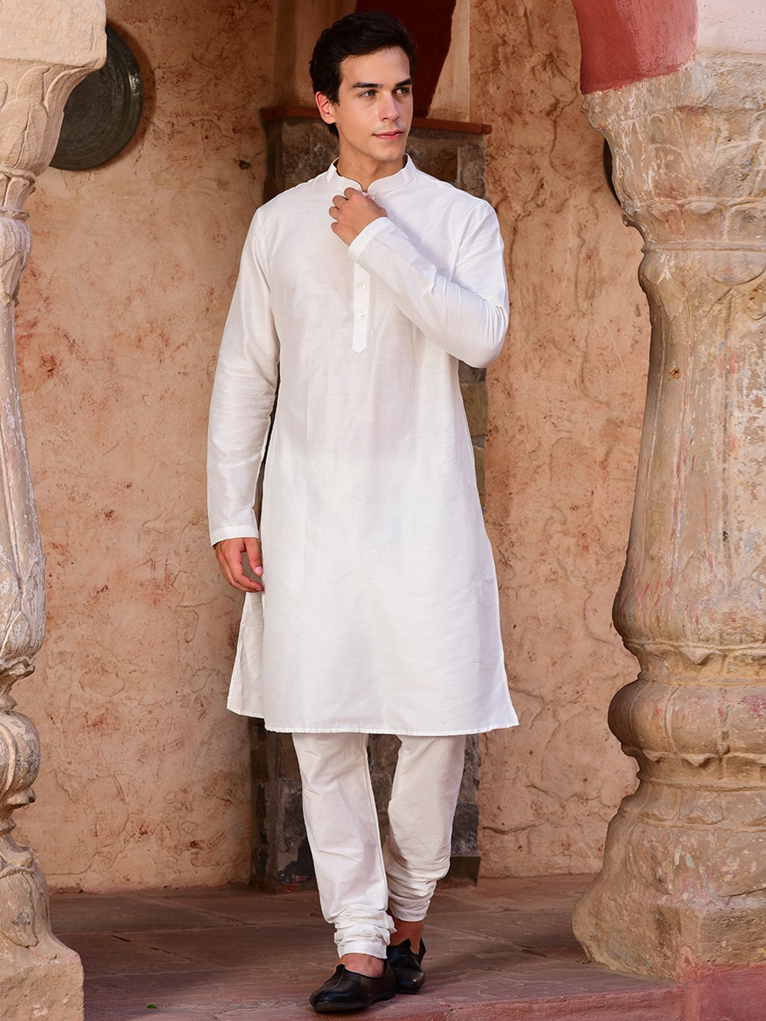 

HOUSE OF DEYANN Regular Kurta with Churidar & Nehru Jacket, Peach