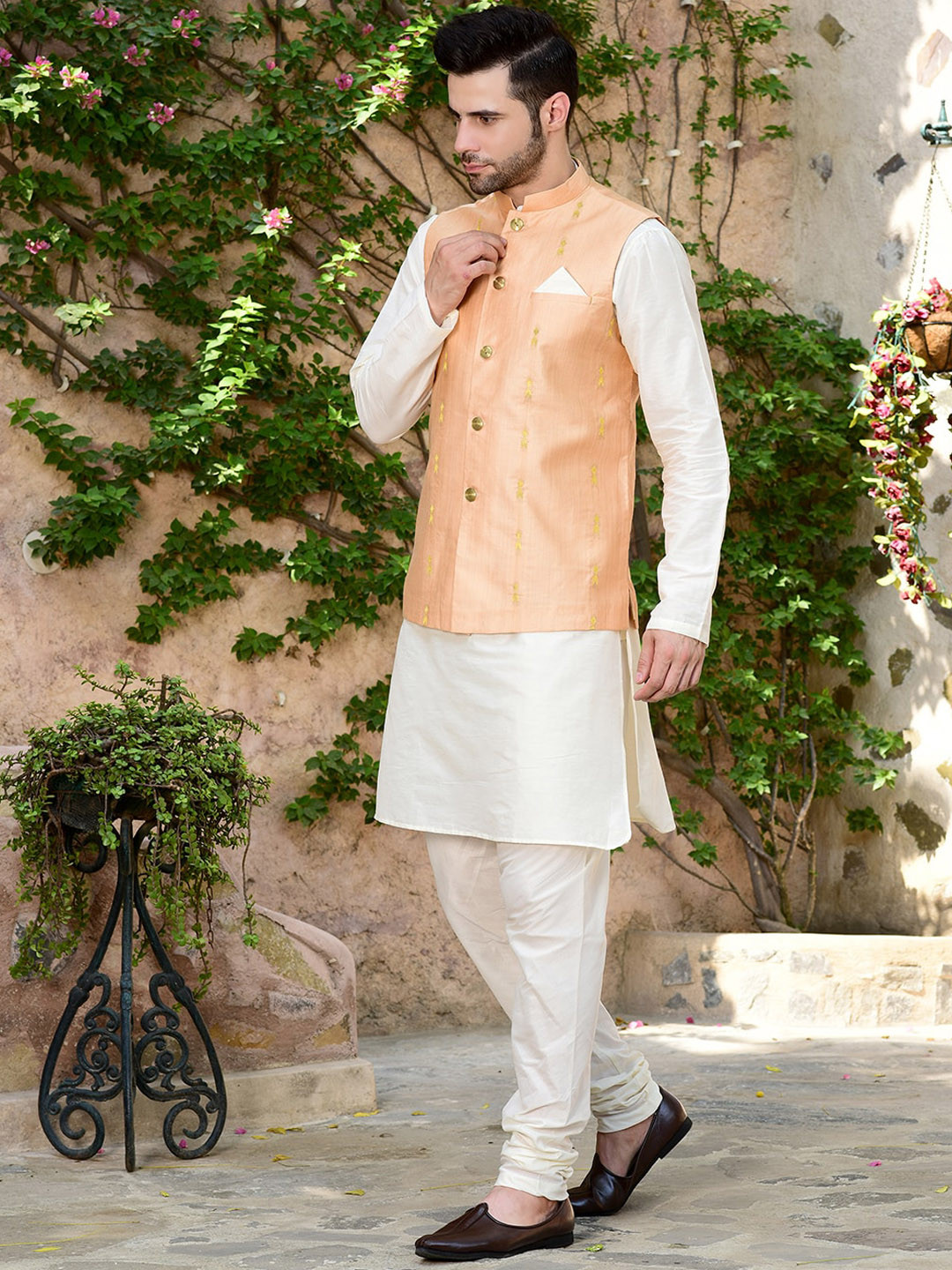 

HOUSE OF DEYANN Mandarin Collar Kurta with Churidar & Nehru Jacket, White