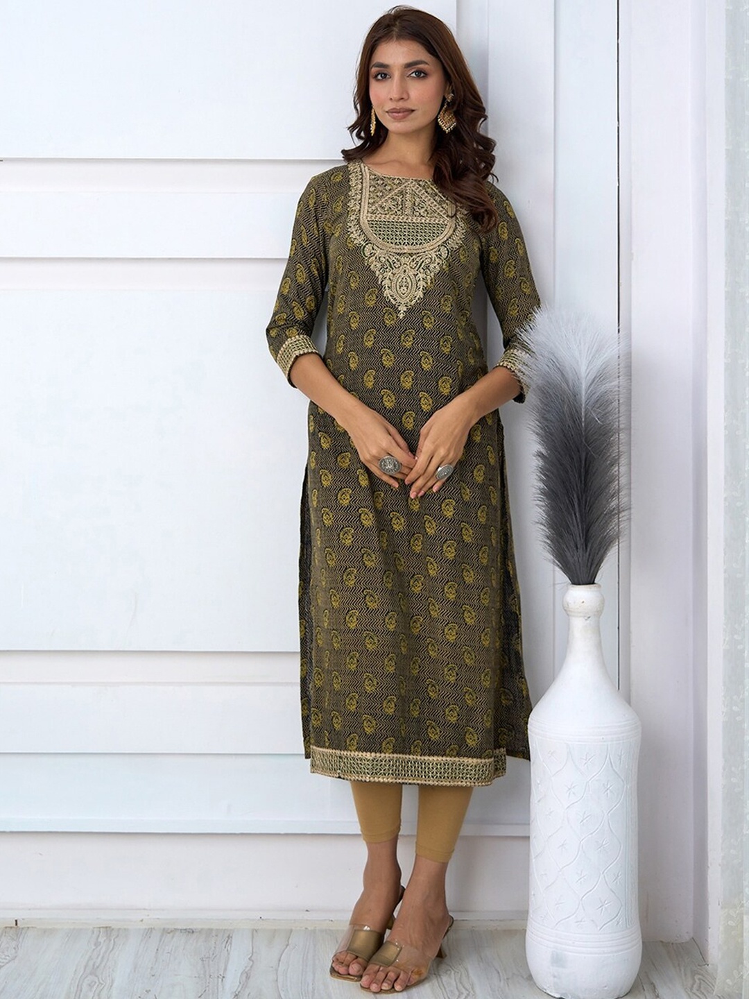 

KALINI Ethnic Motifs Printed Thread Work Straight Kurta, Olive