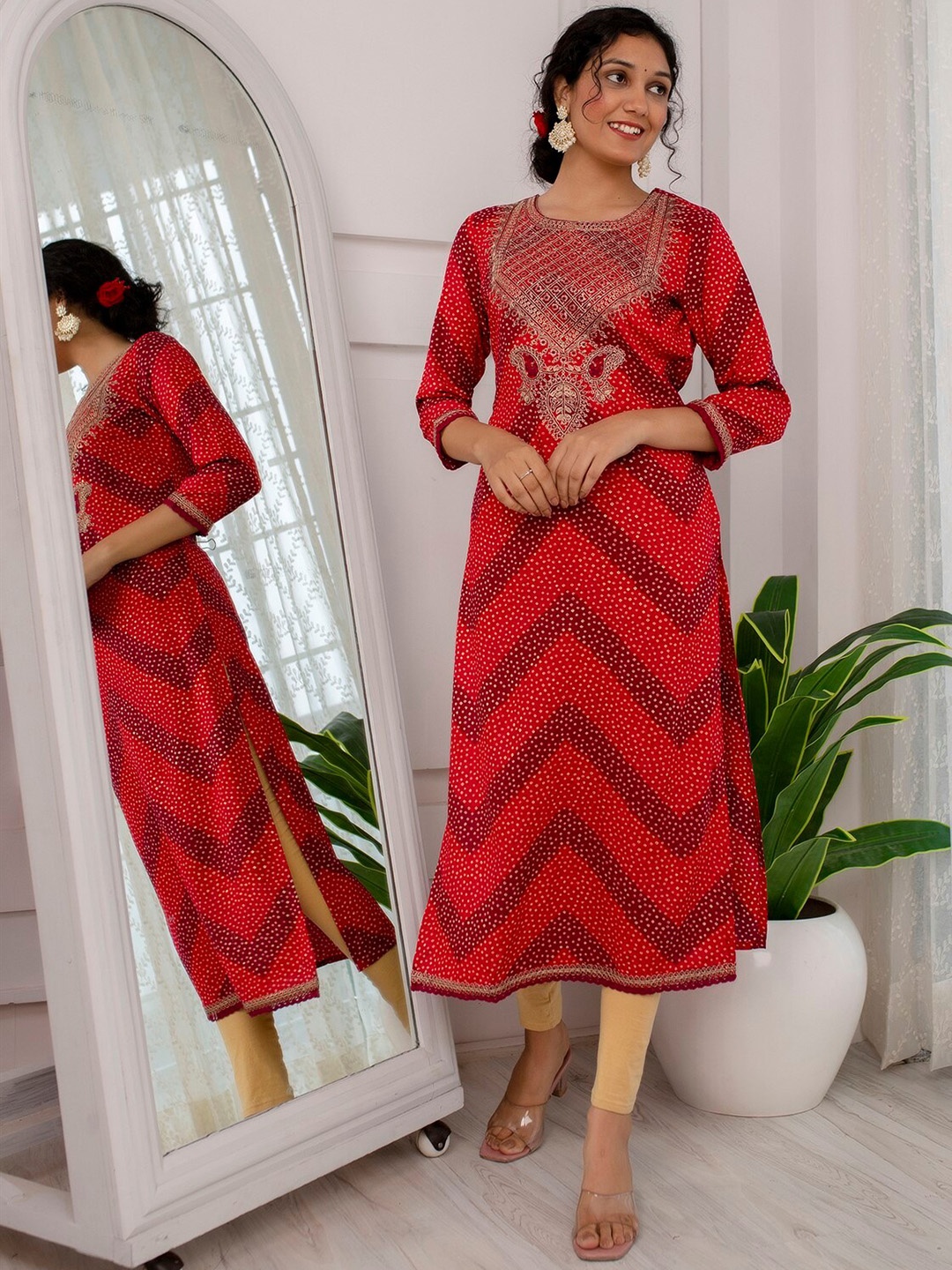 

KALINI Bandhani Printed Thread Work Kurta, Maroon