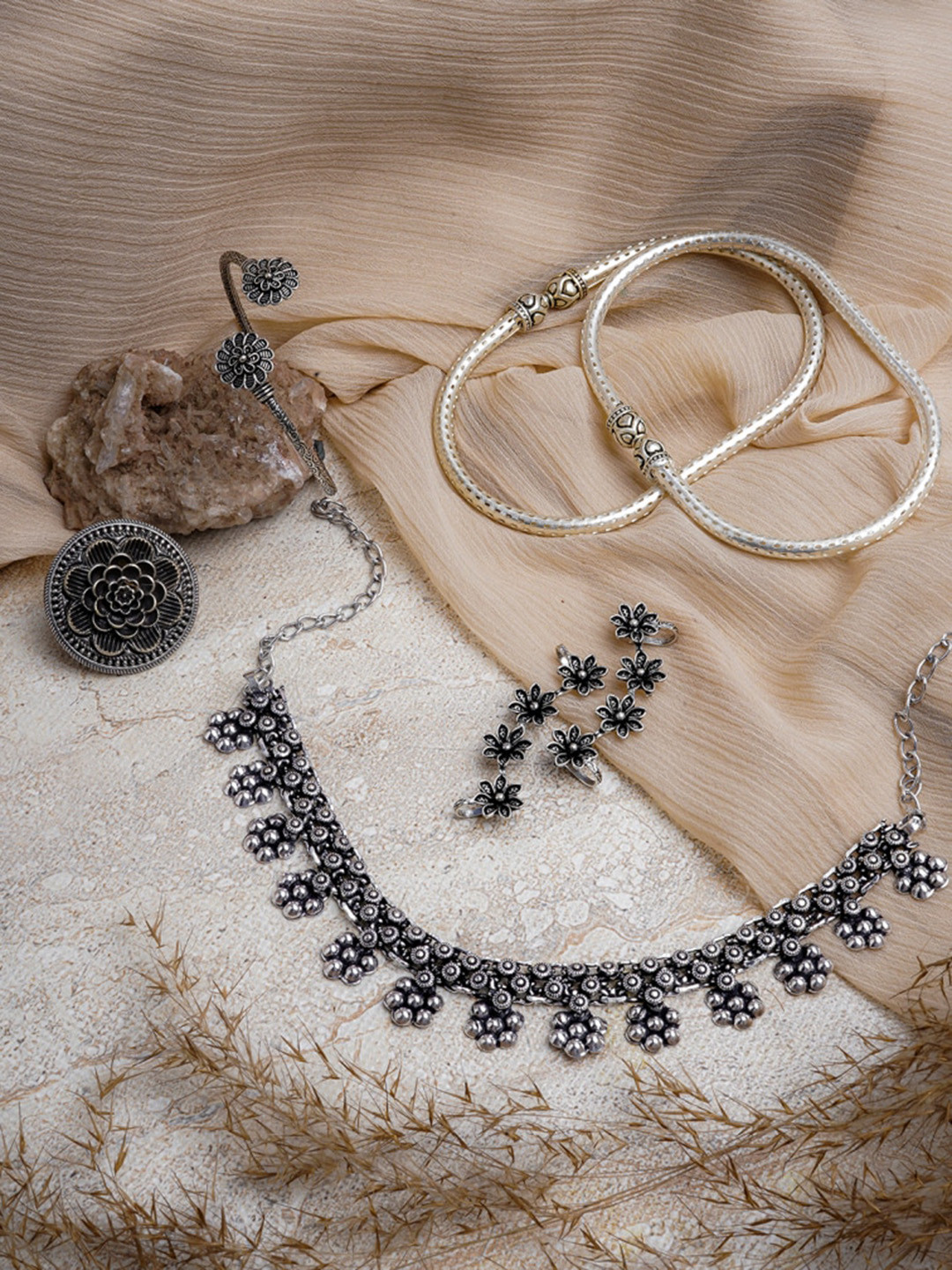 

TEEJH Veera Set Of 4 Silver-Plated Oxidized Jewelry Gift Set