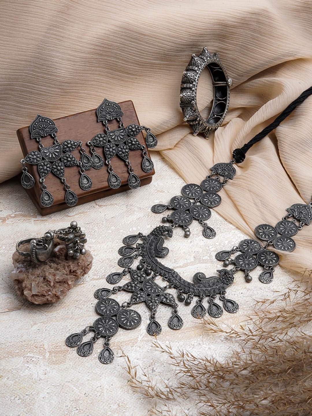 

TEEJH Oxidized Silver-Plated Stone-Studded & Beaded Jewellery Set